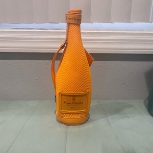 Veuve Clicquot Champagne Kozy